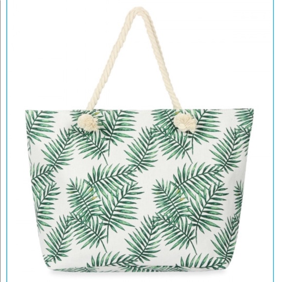 A Girl Thing Handbags - ❤️tropical print tote